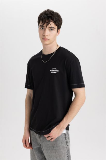 Regular Fit Bisiklet Yaka Sırt Baskılı Kısa Kollu Tişört