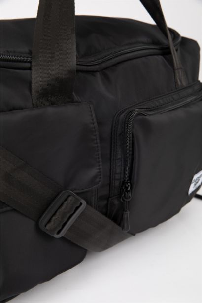 Спортивная и дорожная сумка для мужчин