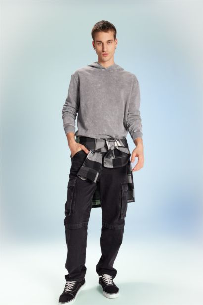 سويت شيرت قصة عادية بغطاء للرأس