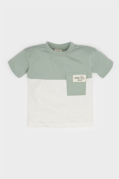 تيشيرت نص كم ملون قصة عادية بياقة مستديرة