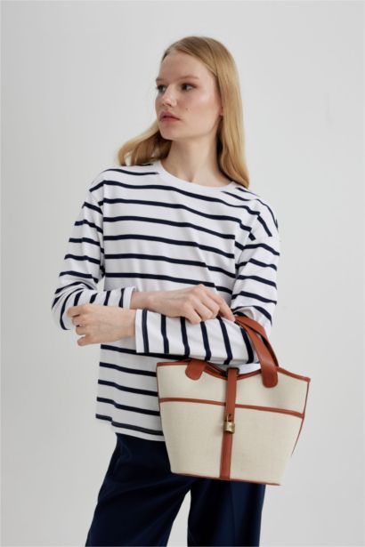 Kadın Toka Detaylı Kanvas Omuz Çantası