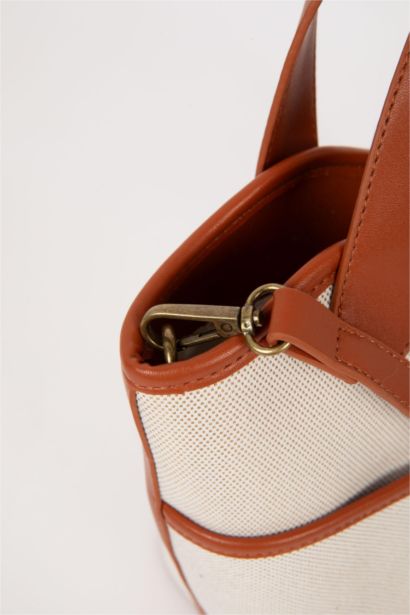 Kadın Toka Detaylı Kanvas Omuz Çantası