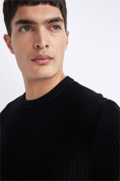 Standard Fit Knitwear Pullover
