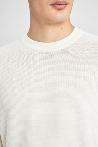 Standart Fit Normal Kesim Bisiklet Yaka Basic Düz Triko Kazak