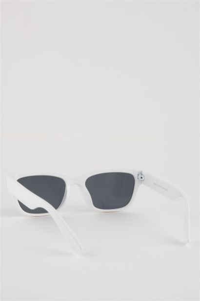 Woman Rectangular Plastic Sunglasses