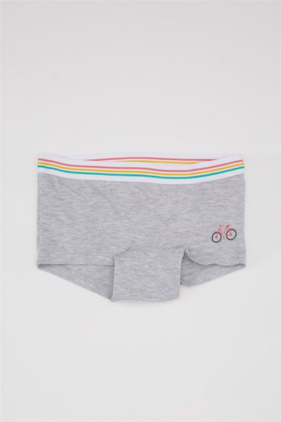 بوكسر قصة عادية