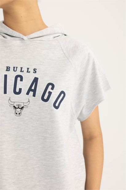 NBA Chicago Bulls Oversize Geniş Kalıp Kapüşonlu Kısa Kollu Tişört