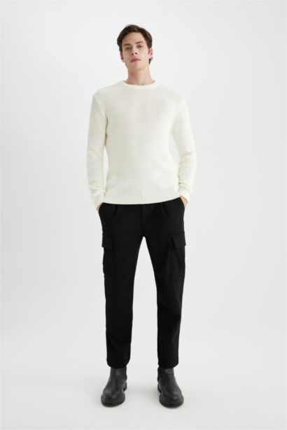 Pull en tricot Col ras du cou à coupe standard