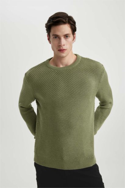 Standard Fit Crew Neck Knitwear Pullover
