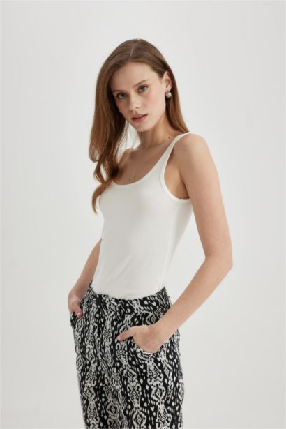 Slim Fit Ribana Crew Neck Sleeveless Tank Top