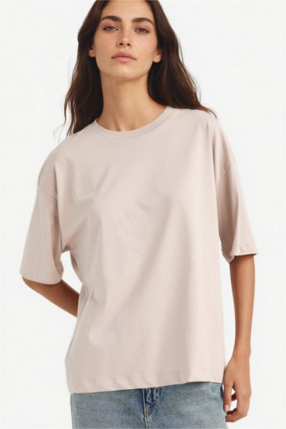 تيشيرت نص كم بيزك سادة اوفر سايز وياقة مستديرة