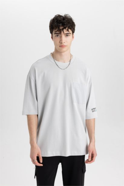 Loose Fit Crew Neck Back Printed T-Shirt