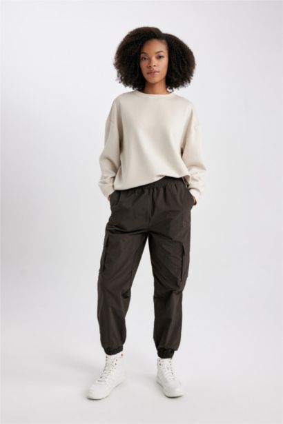 Standart Fit Basıc Sporcu Paraşüt Pantolon