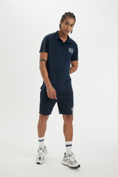 شورت رياضي قصير قصة عادية