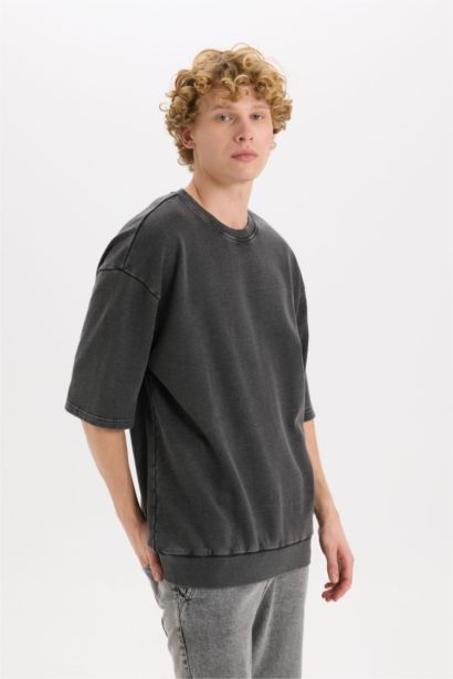 Loose Fit Crew Neck Washed Effect T-Shirt