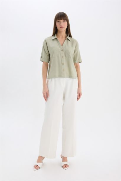 قميص نص كم أوفر سايز برقبة قميص من مزيج الكتان