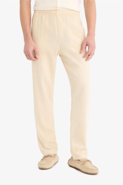 بنطلون قصة مريحة بساق ضيق