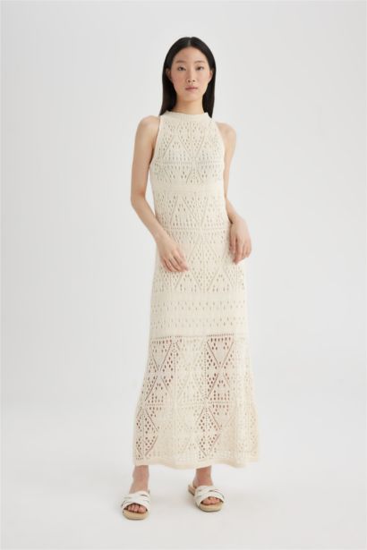 A-Line Halter Neck Crochet Sleeveless Maxi Dress