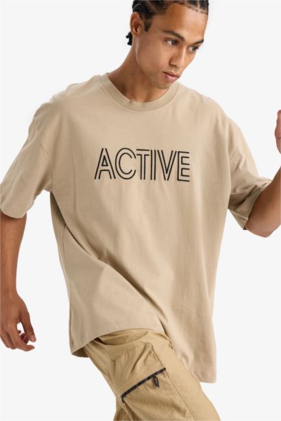 Oversize Geniş Kalıp Bisiklet Yaka Nakışlı Kısa Kollu Tişört