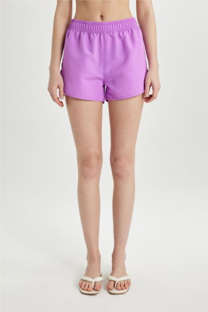 شورت بحر قصة عادية من Fall in Love