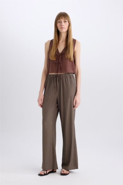Straight Fit Wide Leg With Pockets Trousers