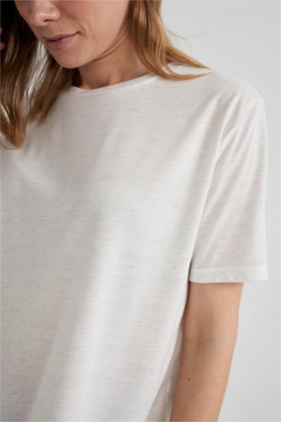 Relax Fit Crew Neck Glitter Fabric Short Sleeve T-Shirt