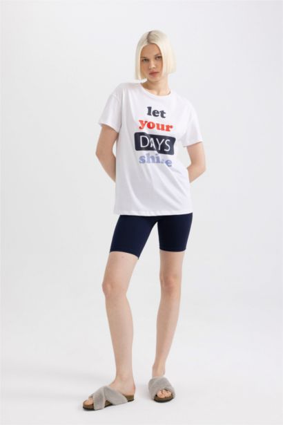 طقم بيجاما قصة عادية نص كم - قطعتين