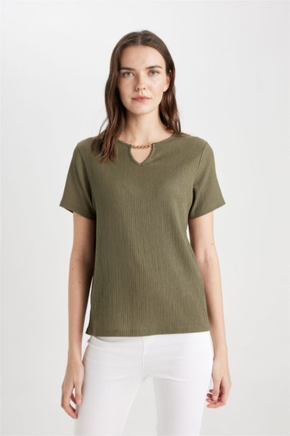 T-Shirt coupe régulière à Manches Courtes à Col Rond