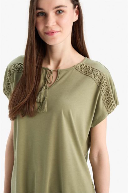 T-shirt à manches courtes et col rond