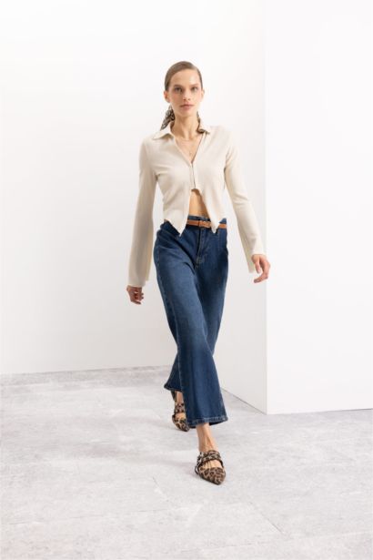 قميص كروب سليم فيت برقبة قميص