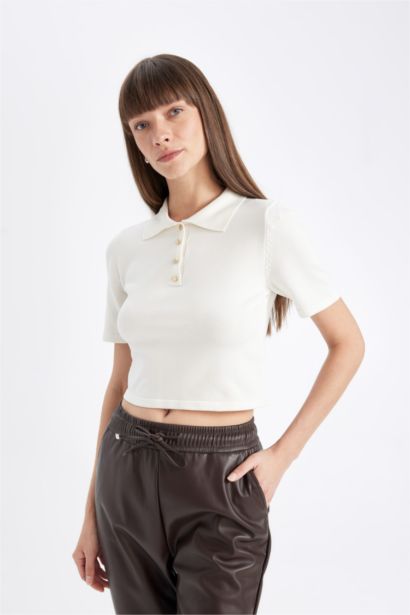 بلوفر تريكو نص كم سليم فيت بياقة بولو