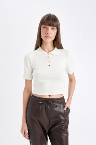 بلوفر تريكو نص كم سليم فيت بياقة بولو