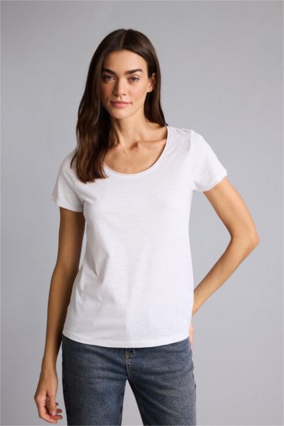 Woman Short Sleeve T-Shirt