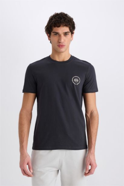 Slim Fit Crew Neck Printed Short Sleeve T-Shirt