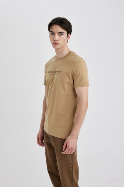 تيشيرت نص ردن سليم فيت بياخة مستديرة