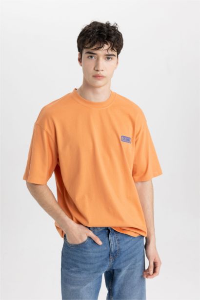 Comfort Fit Crew Neck Printed Short Sleeve T-Shirt