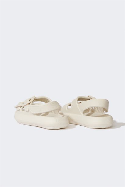 Мальчиковые сандалии на плоской подошве из эвы с липучкой