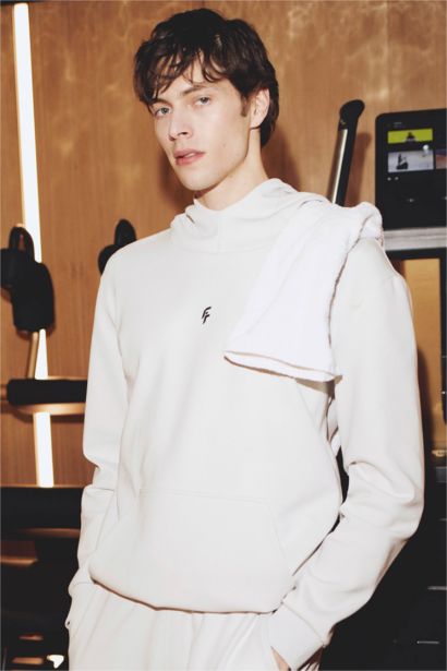 Standart Fit Kapüşonlu Skuba Dalgıç Kumaş Cepli Sporcu Sweatshirt