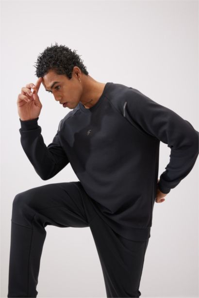Standard Fit Scuba Fabric Sweatshirt