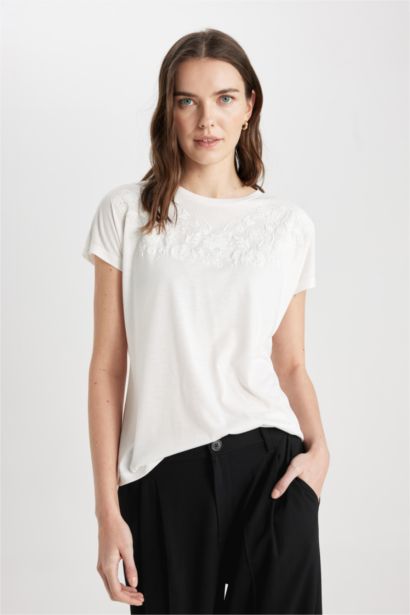 T-Shirt à Manches Courtes Col Ras Du Cou