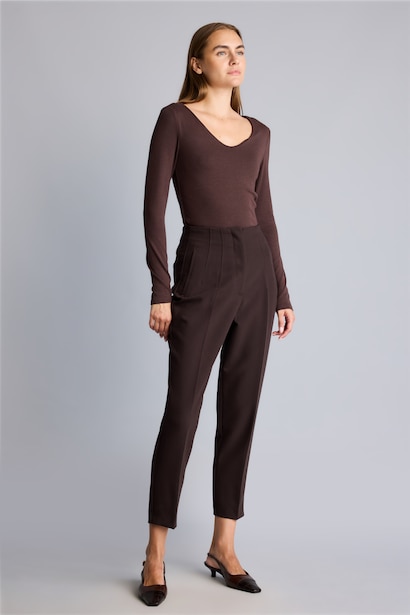 Carrot Fit High Waist Crop Trousers