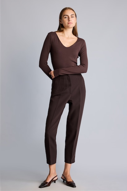 Carrot Fit High Waist Crop Trousers