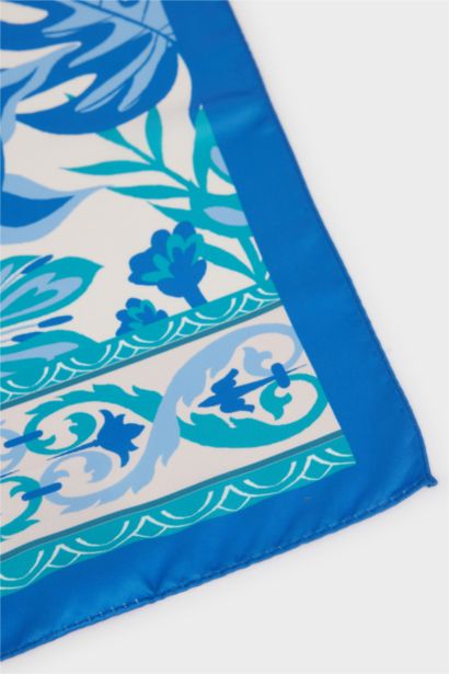 Woman Ethnic Foulard