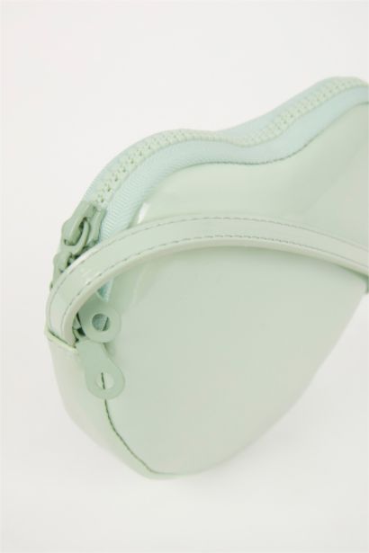 شنطة كروس بودي بناتي جلد صناعي بطبعة قلب