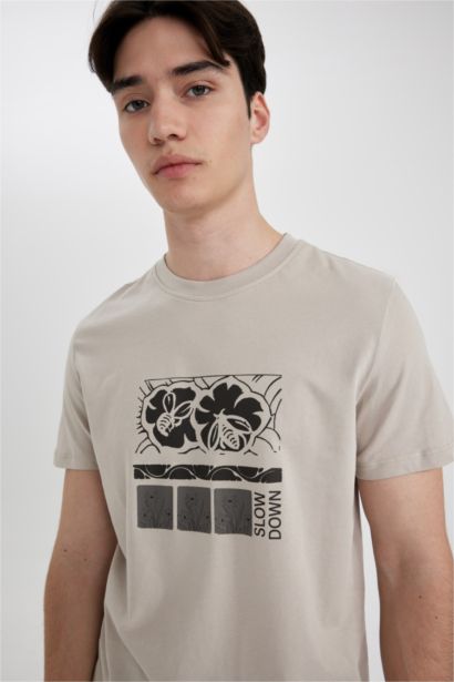 Slim Fit Crew Neck Printed Short Sleeve T-Shirt