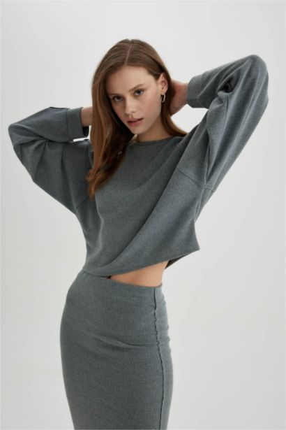 تيشيرت ردن طويل قصة عادية بياخة مستديرة