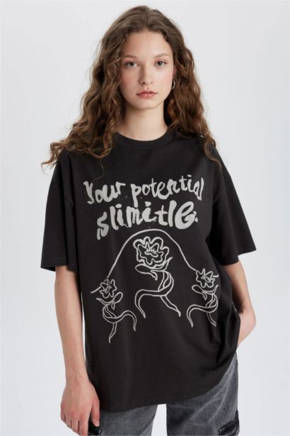 Oversize Fit Crew Neck Short Sleeve T-Shirt