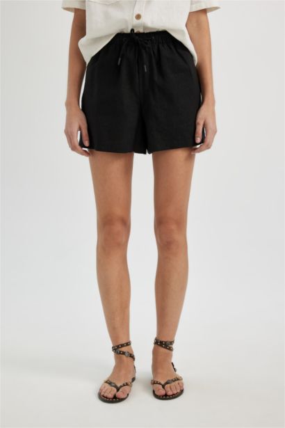 شورت قصير قصة مريحة بخصر عالي ممزوج بالكتان
