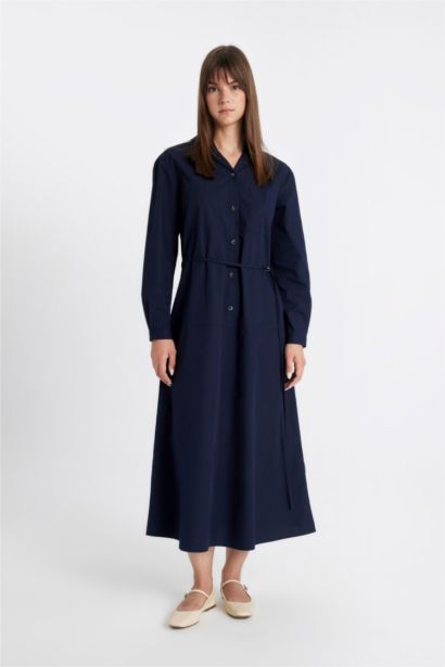 Robe Tissée à Manches Longues en Popeline à boutonse et ceinturée