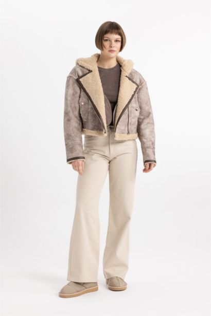 Regular Kalıp Kapüşonlu İçi Suni Kürkü Crop Suni Deri Ceket